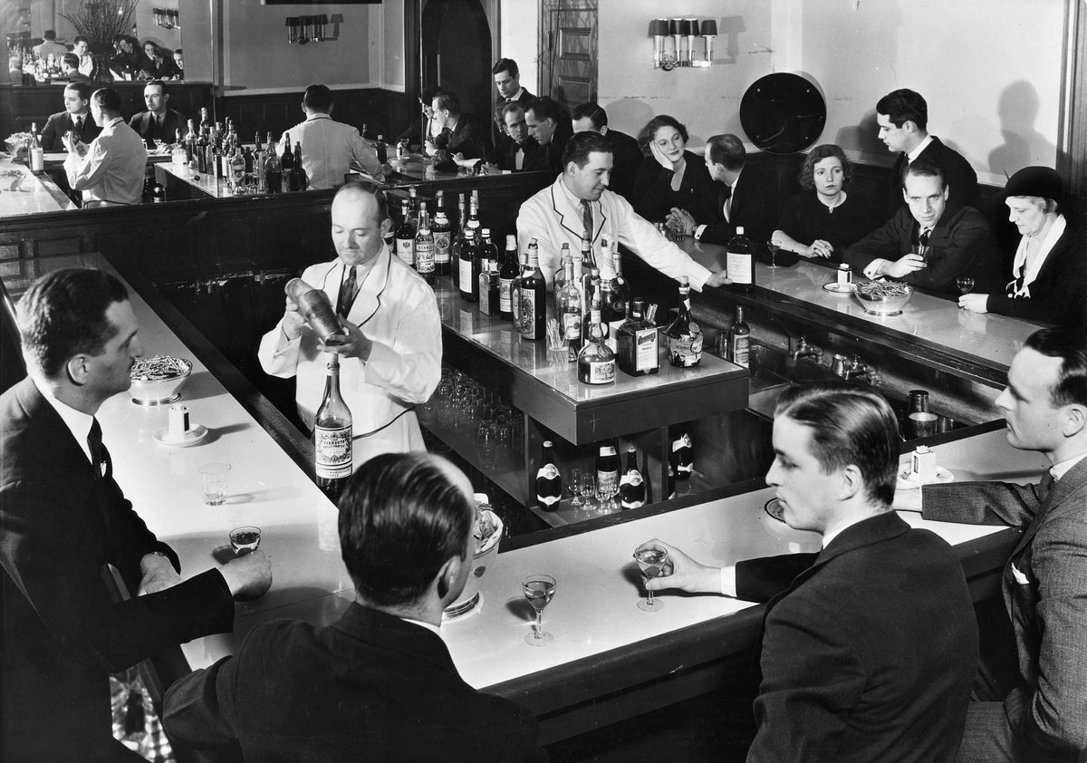 1933 Liquor Co. bar